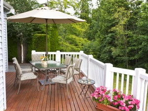 Entrepreneur rénovation balcon et construction terrasse à Mirabel, Terrebonne, Laval, Repentigny, Saint-Jérôme dans Lanaudière, Les Laurentides ou sur la Rive-Nord de Montreal / Contracteur Général Lanaudière
