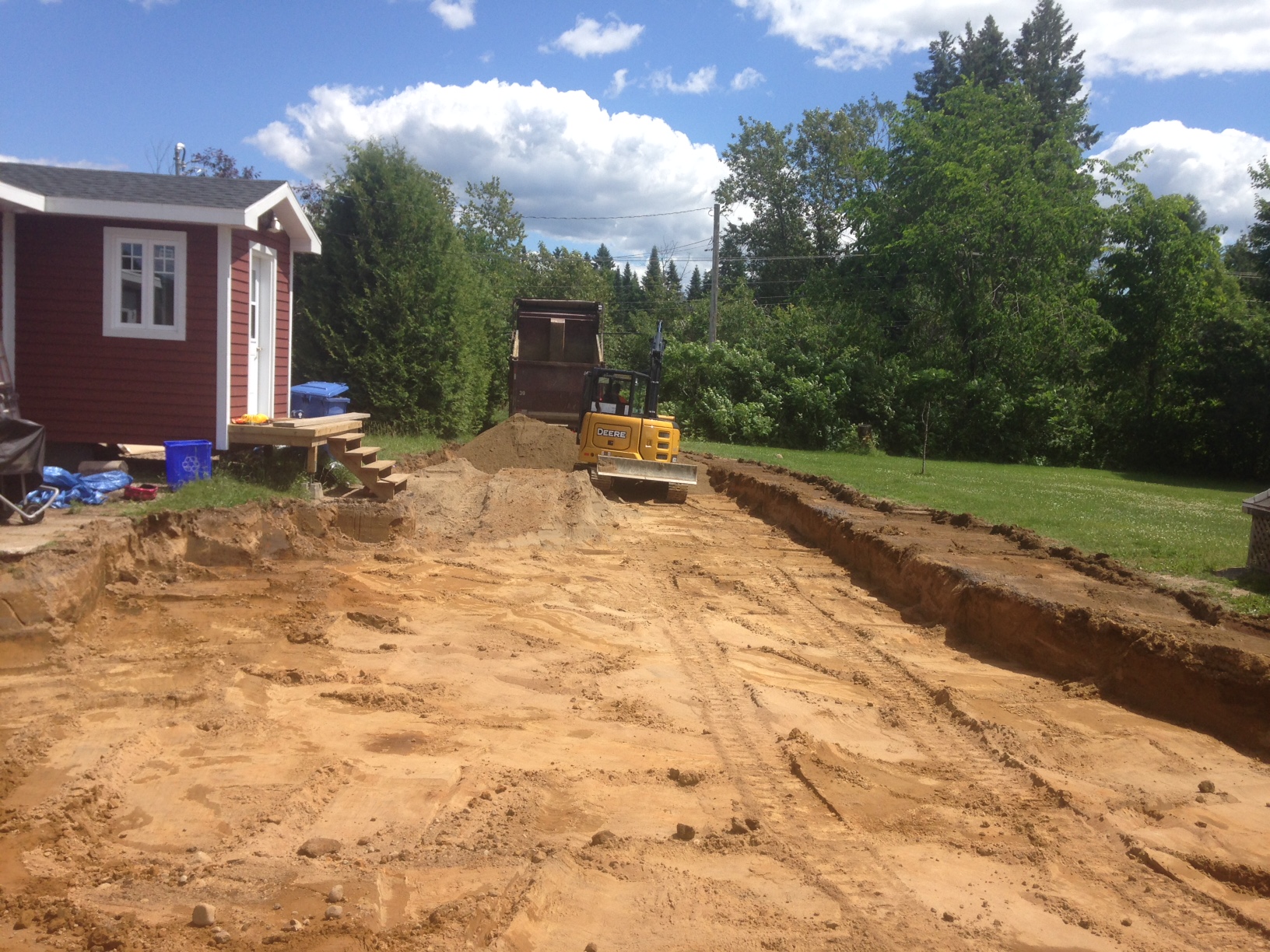 Service d'aménagement exterieur et de terrassement dans Lanaudière, Les Laurentides, Rive-Sud ou sur la Rive-Nord de Montréal / Contracteur Général Lanaudière